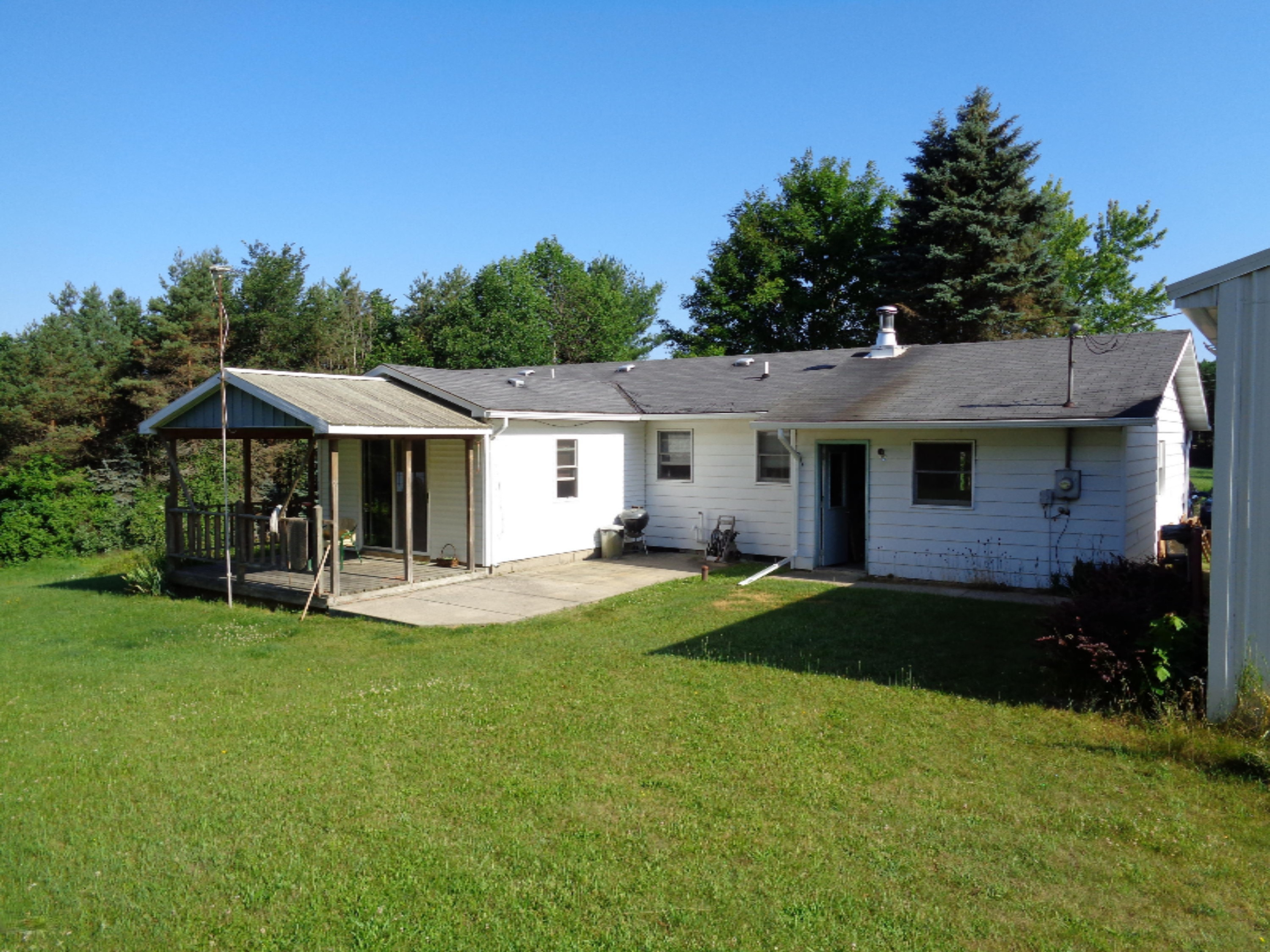 21699 1 Mile Road Reed City, MI 49677 - Photo 6 of 31 DSC00169