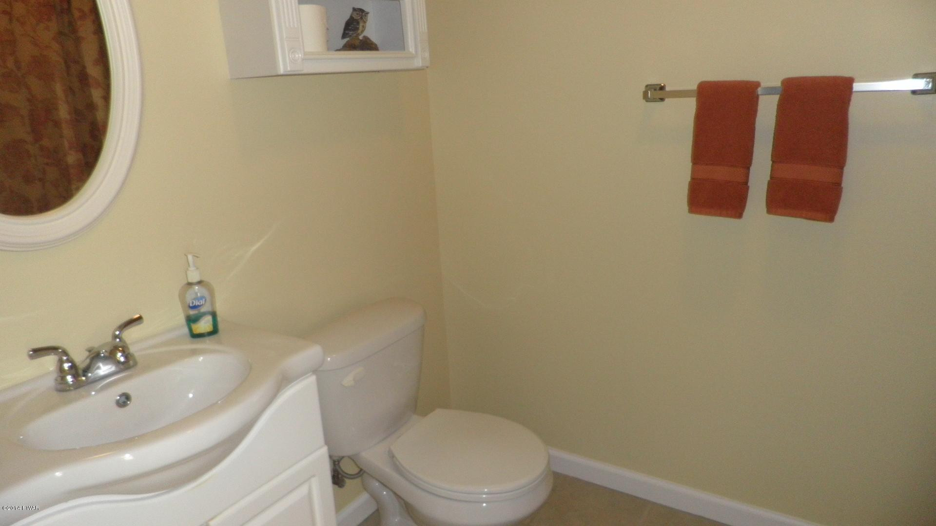 140 Stonehenge Road Milford, PA 18337 - Photo 16 of 33