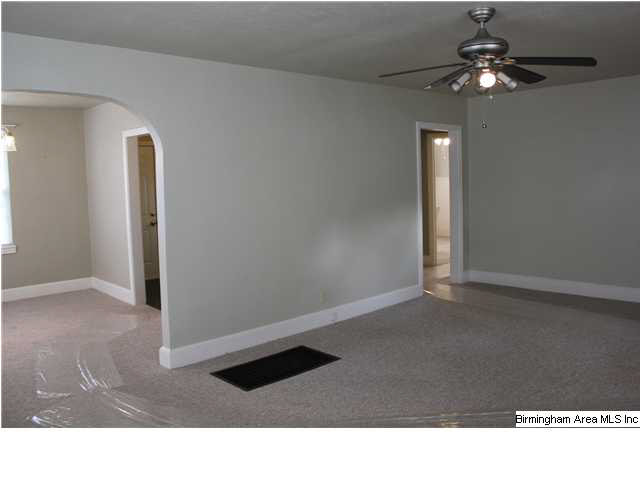 1825 Lynn Road Anniston, AL 36207 - Photo 14 of 32