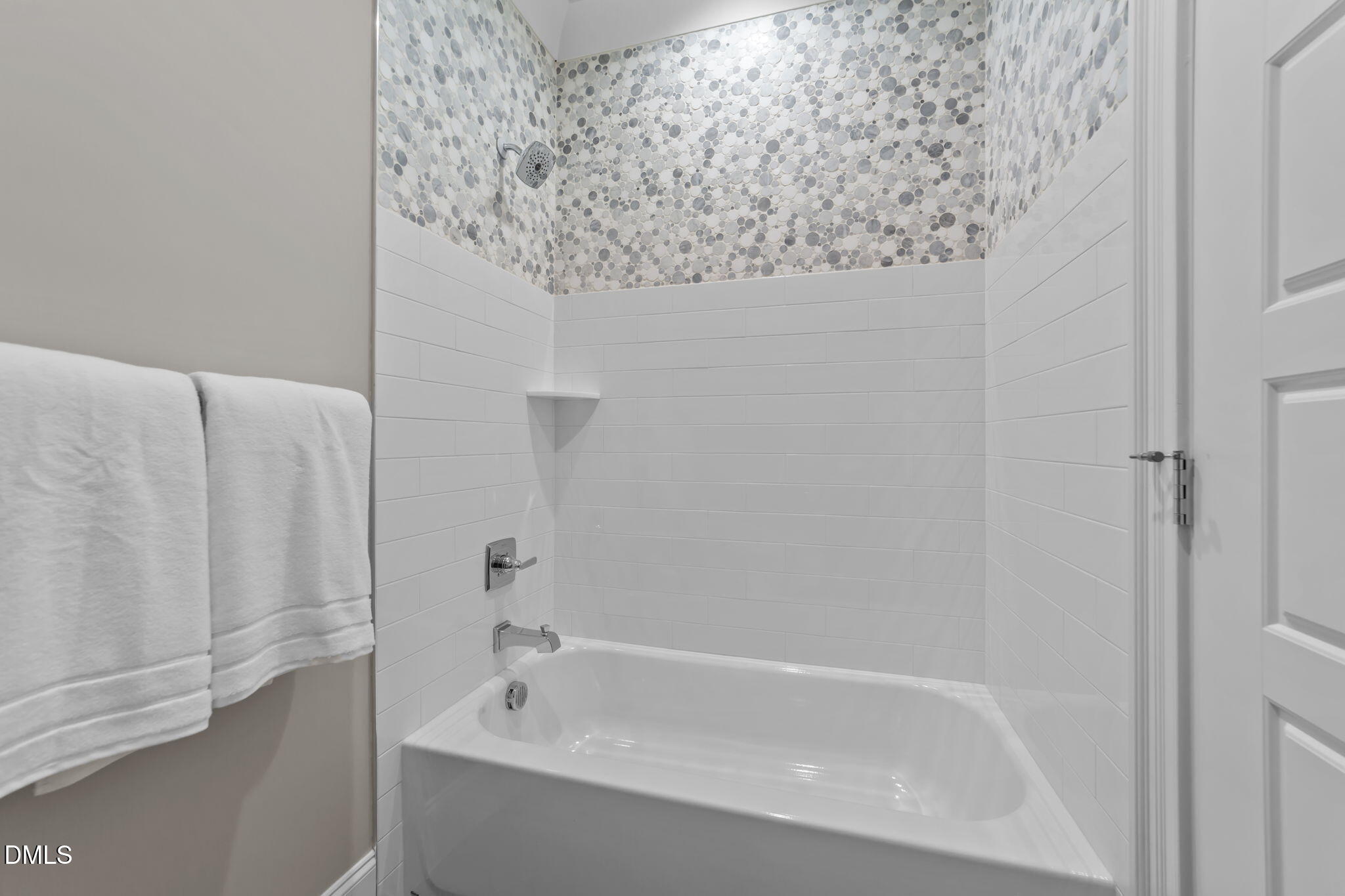 2600 Oxford Road Raleigh, NC 27608 - Photo 38 of 42 46-web-or-mls-VB4A9161