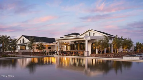 a view of a tennis court