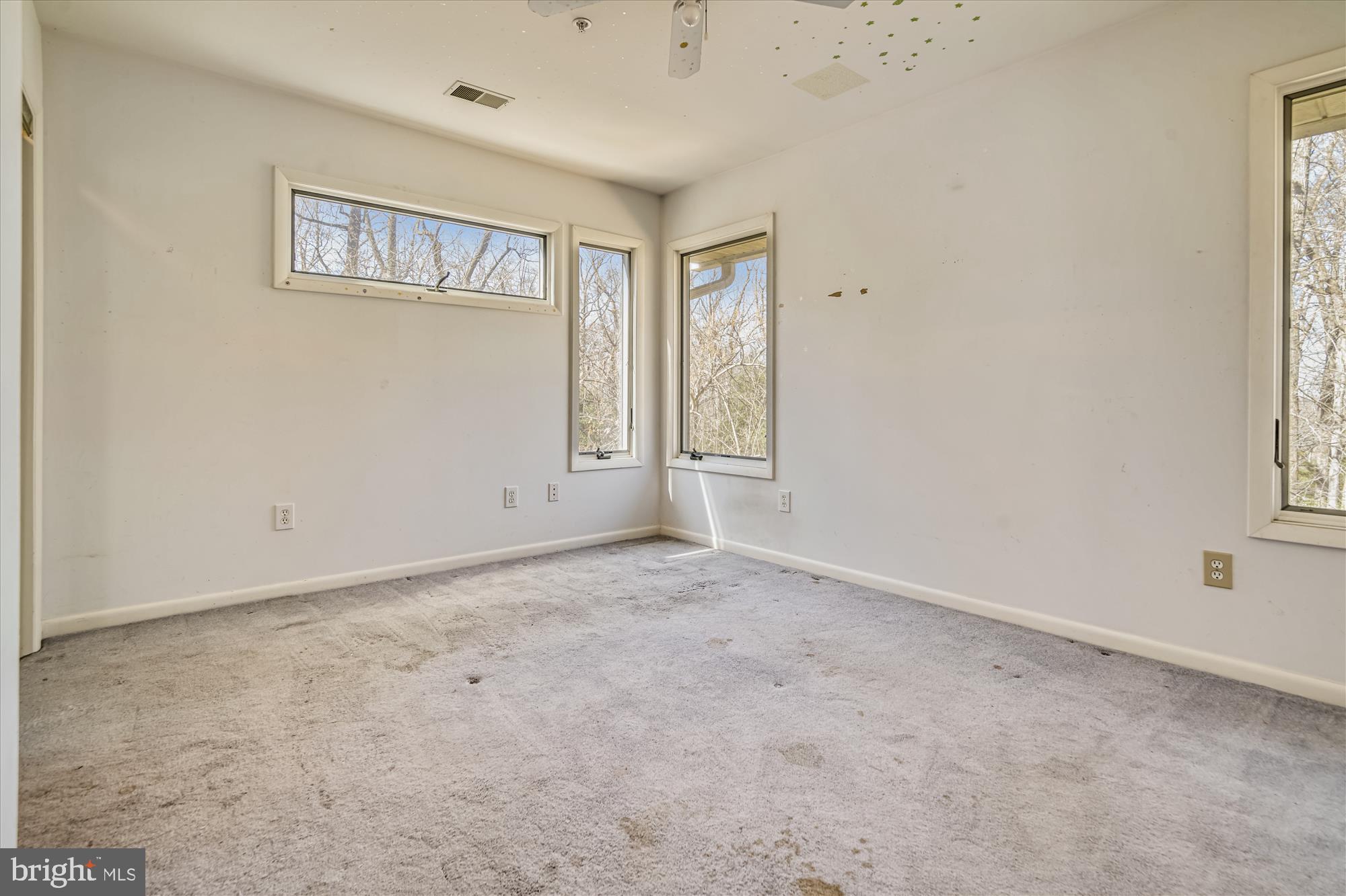 2751 Colonial Road Accokeek, MD 20607 - Photo 42 of 49 Third bedroom