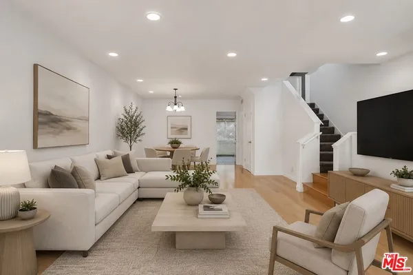 $3,900 | 14101 Dickens Street, Unit 10, Sherman Oaks, CA 91423