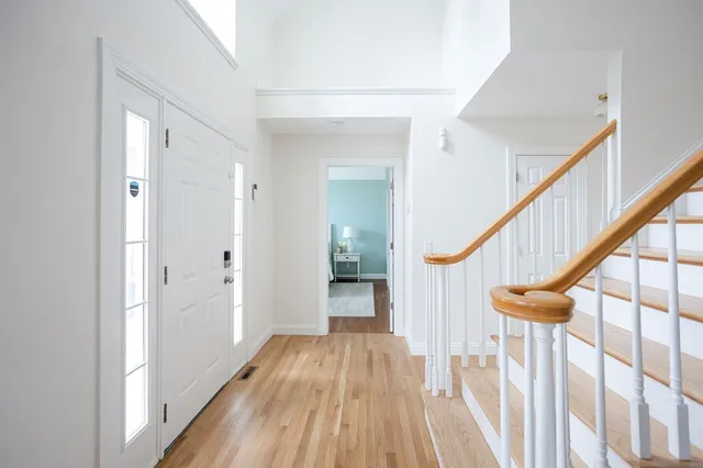 $1,249,000 | 126 Mitchell's Lane, Portsmouth, RI 02871