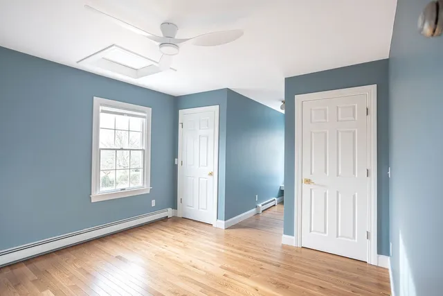 $1,249,000 | 126 Mitchell's Lane, Portsmouth, RI 02871