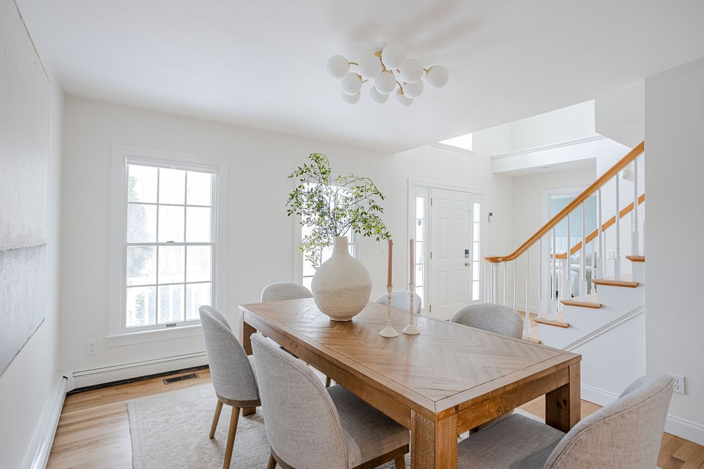 126 Mitchell's Lane Portsmouth, RI 02871 - Photo 4 of 50