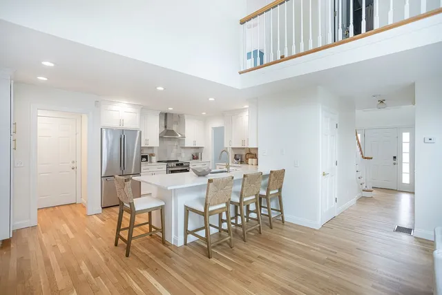 $1,249,000 | 126 Mitchell's Lane, Portsmouth, RI 02871