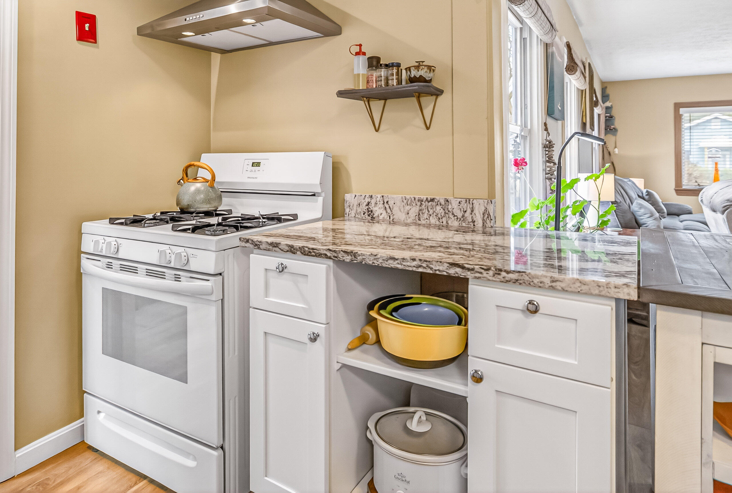 28 Cookman Avenue Old Orchard Beach, ME 04064 - Photo 17 of 38 Interior-8030