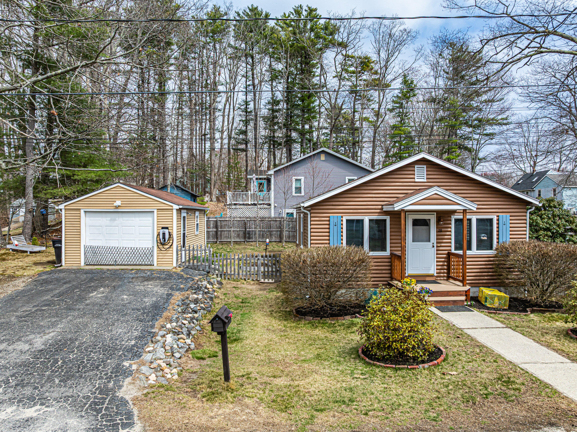 28 Cookman Avenue Old Orchard Beach, ME 04064 - Photo 2 of 38 Exteropr-0483