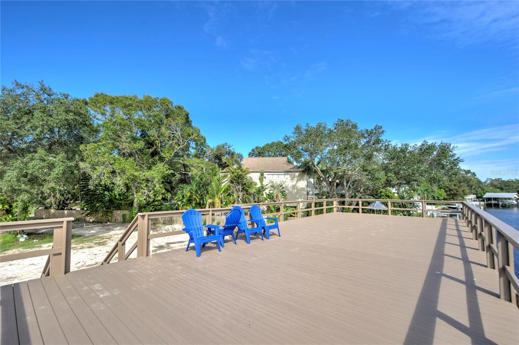 4033 North River View Avenue Tampa, FL 33607 - Photo 18 of 66 a view of outdoor space and deck