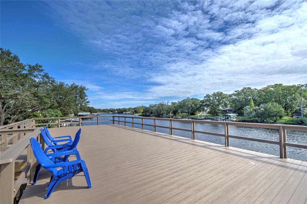 4033 North River View Avenue Tampa, FL 33607 - Photo 19 of 66 a view of a terrace with sitting area