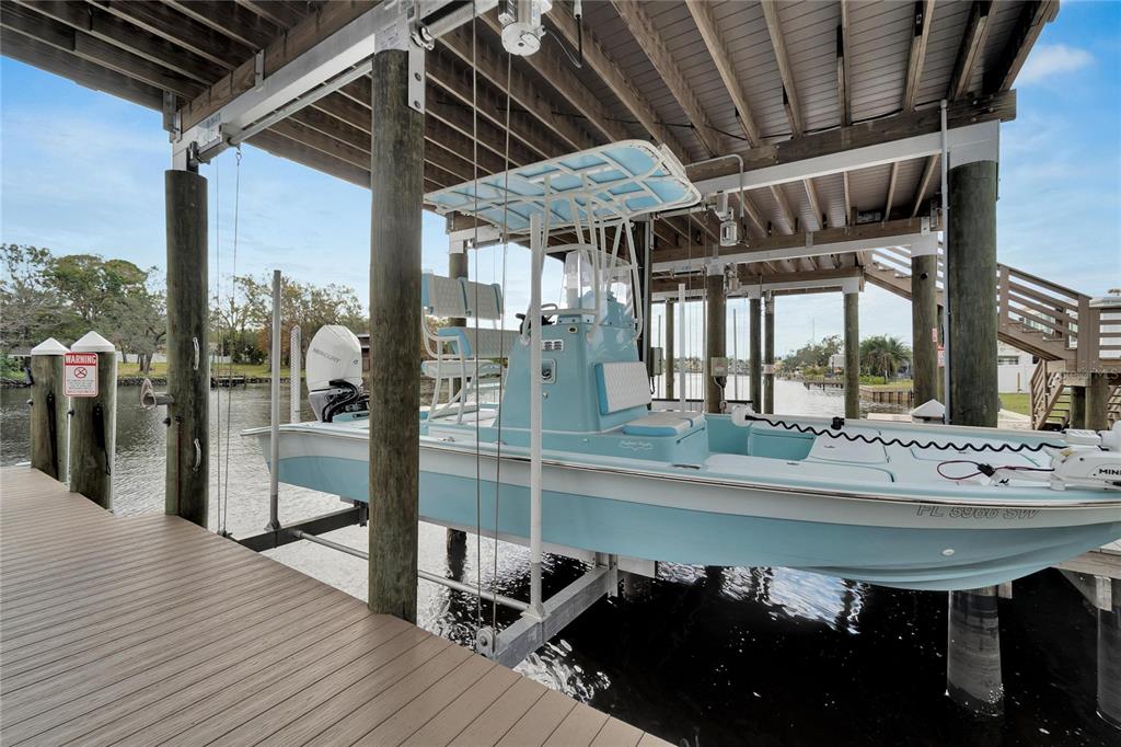 4033 North River View Avenue Tampa, FL 33607 - Photo 29 of 66 a view of a chairs and table in the patio
