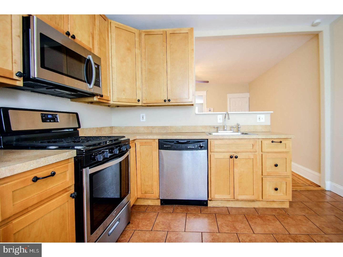 7014 Georgian Road Philadelphia, PA 19138 - Photo 10 of 25 Gallery Image 10