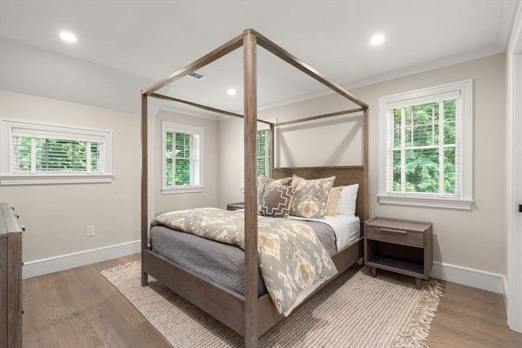 45 Longmeadow Road Wellesley, MA 02482 - Photo 29 of 42