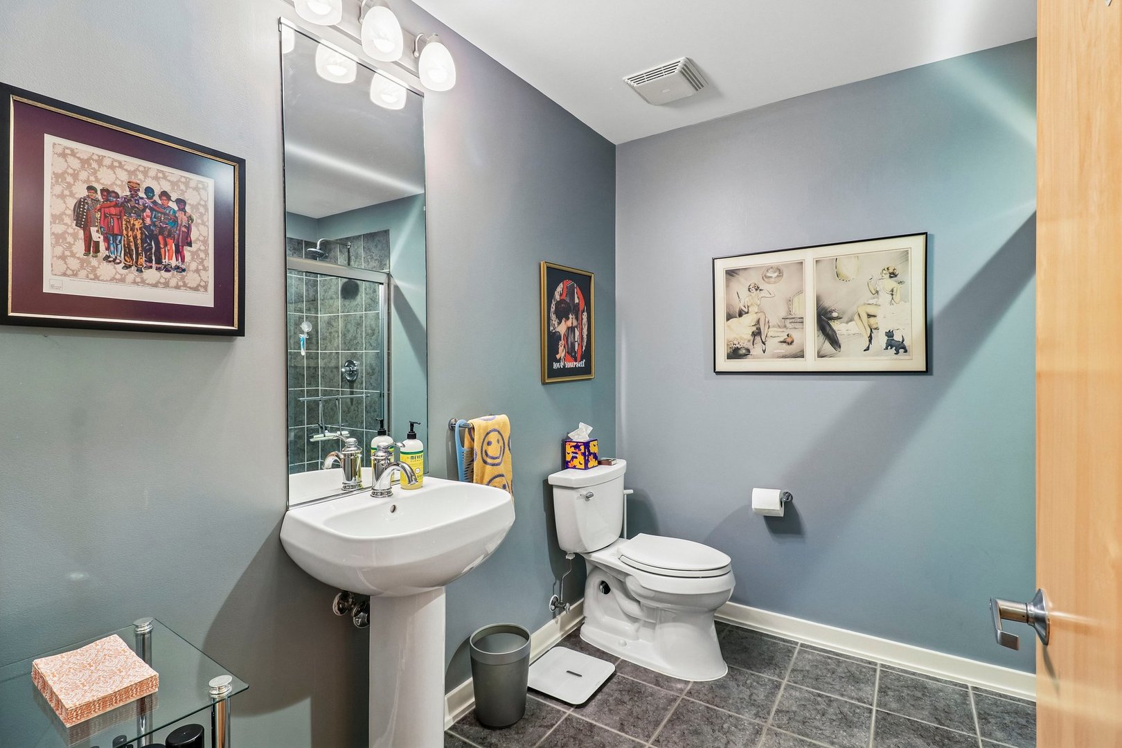 5430 North Sheridan Road, Unit 504 Chicago, IL 60640 - Photo 10 of 39 Gallery Image 10