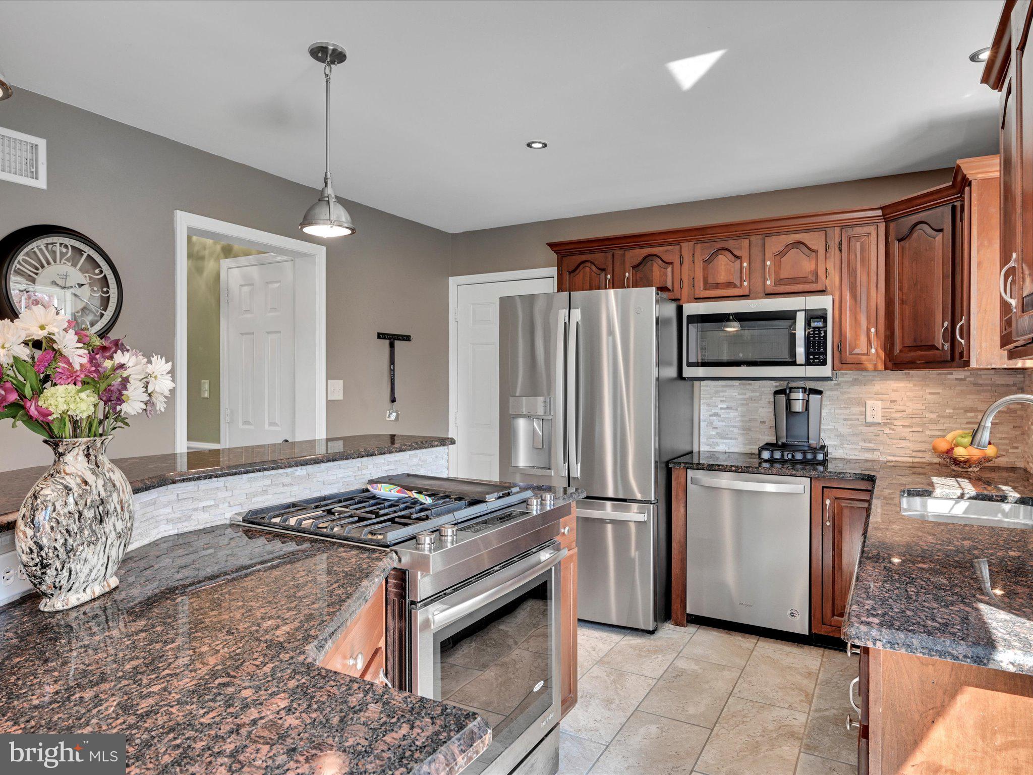 3300 Rothsville Road Akron, PA 17501 - Photo 14 of 36 Kitchen 2