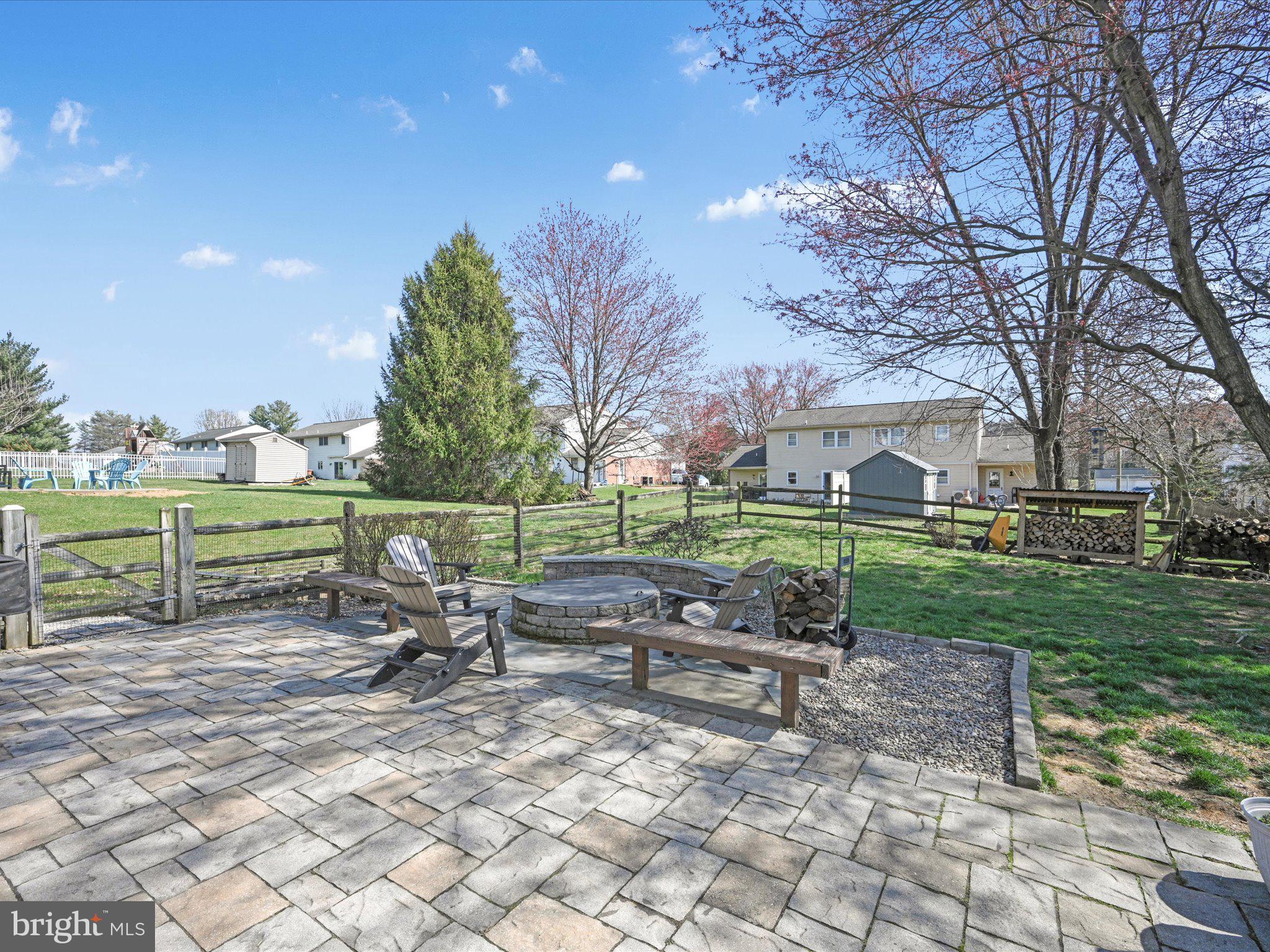 3300 Rothsville Road Akron, PA 17501 - Photo 29 of 36 Patio