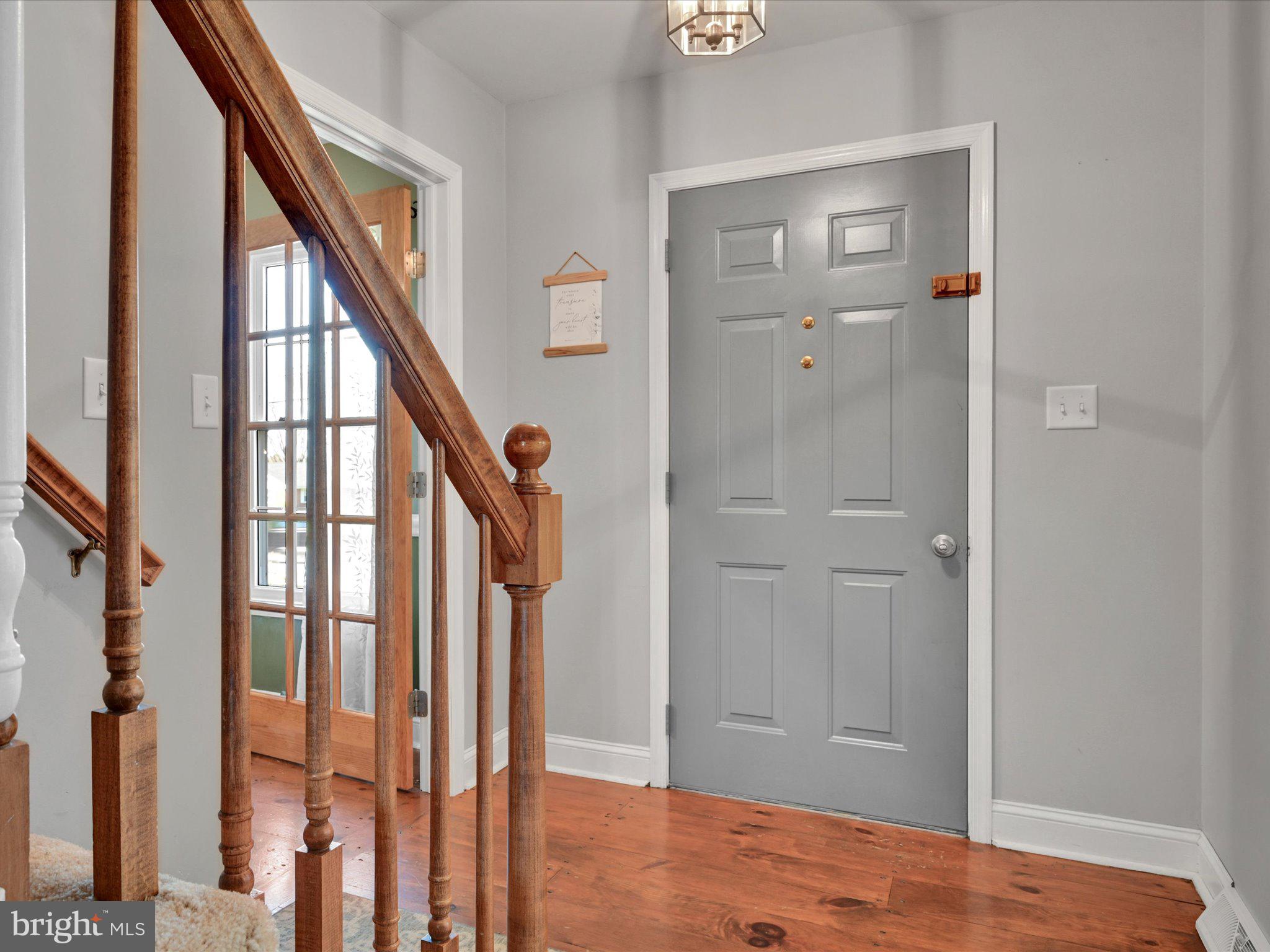 3300 Rothsville Road Akron, PA 17501 - Photo 5 of 36 Foyer