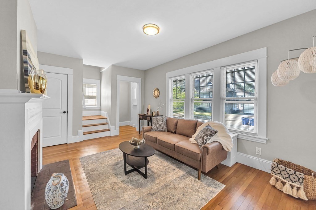 853 Armory Street Springfield, MA 01107 - Photo 2 of 36 Gallery Image 2