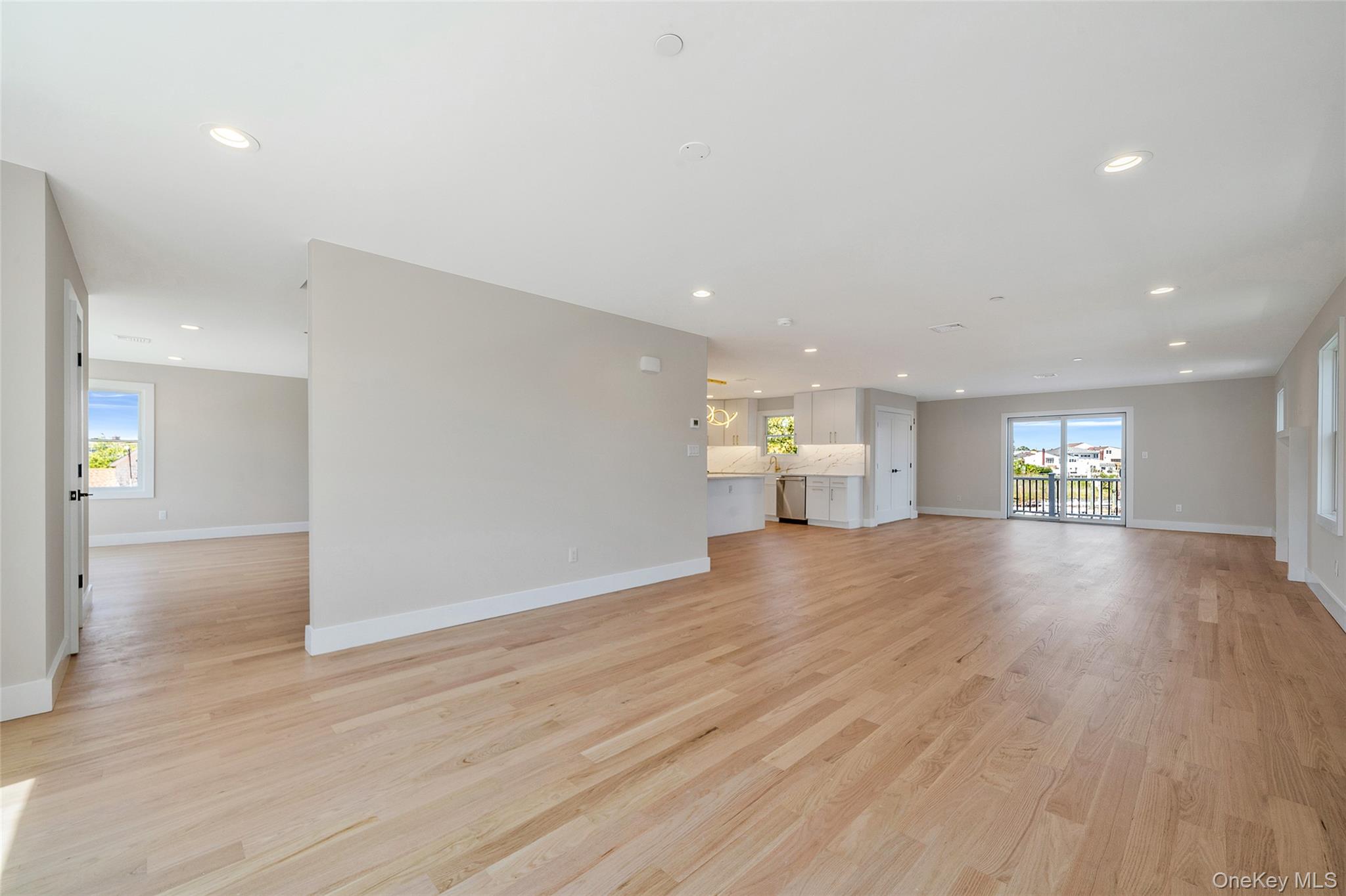 237 Mott Street Oceanside, NY 11572 - Photo 11 of 41