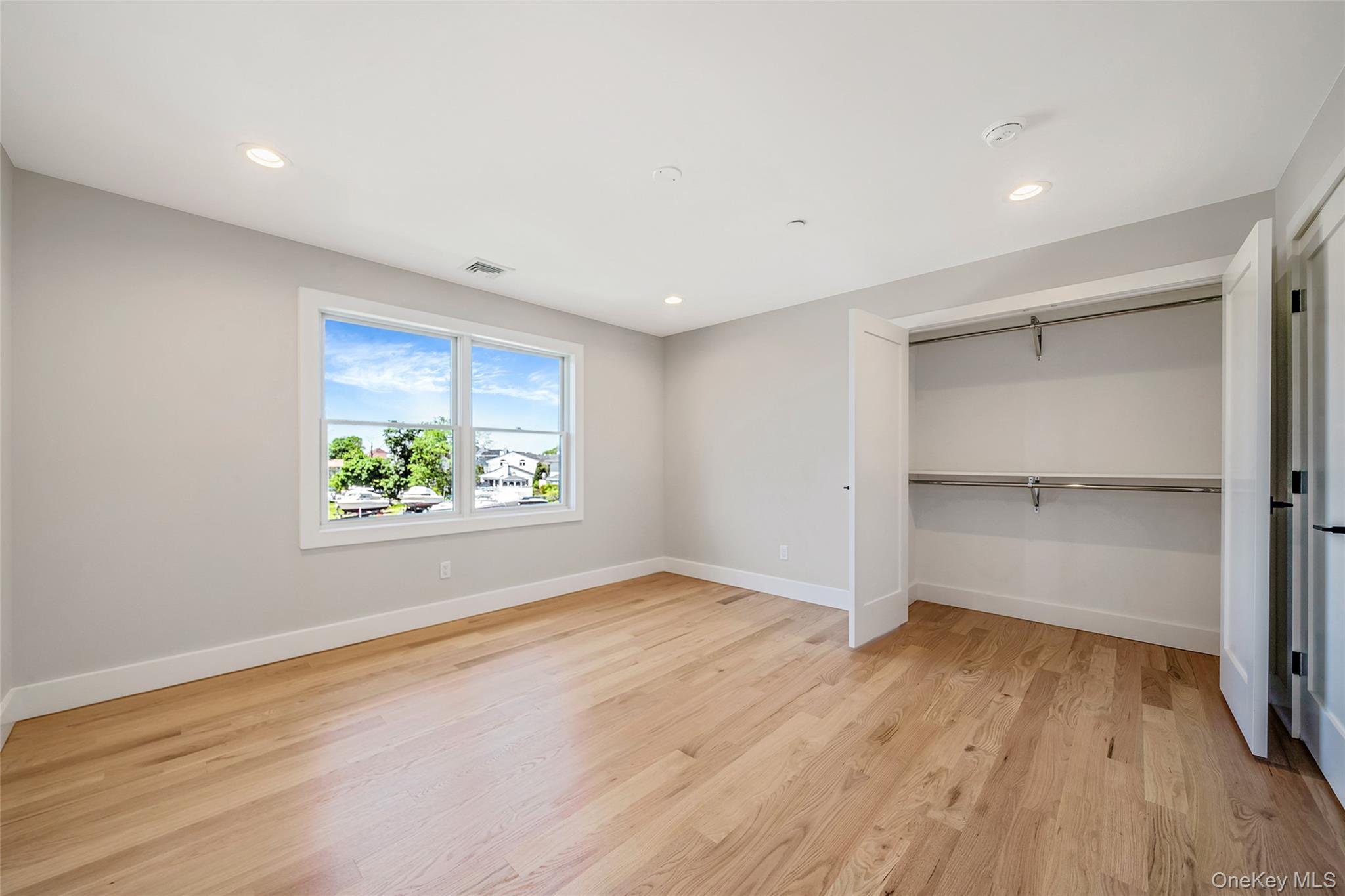 237 Mott Street Oceanside, NY 11572 - Photo 21 of 41