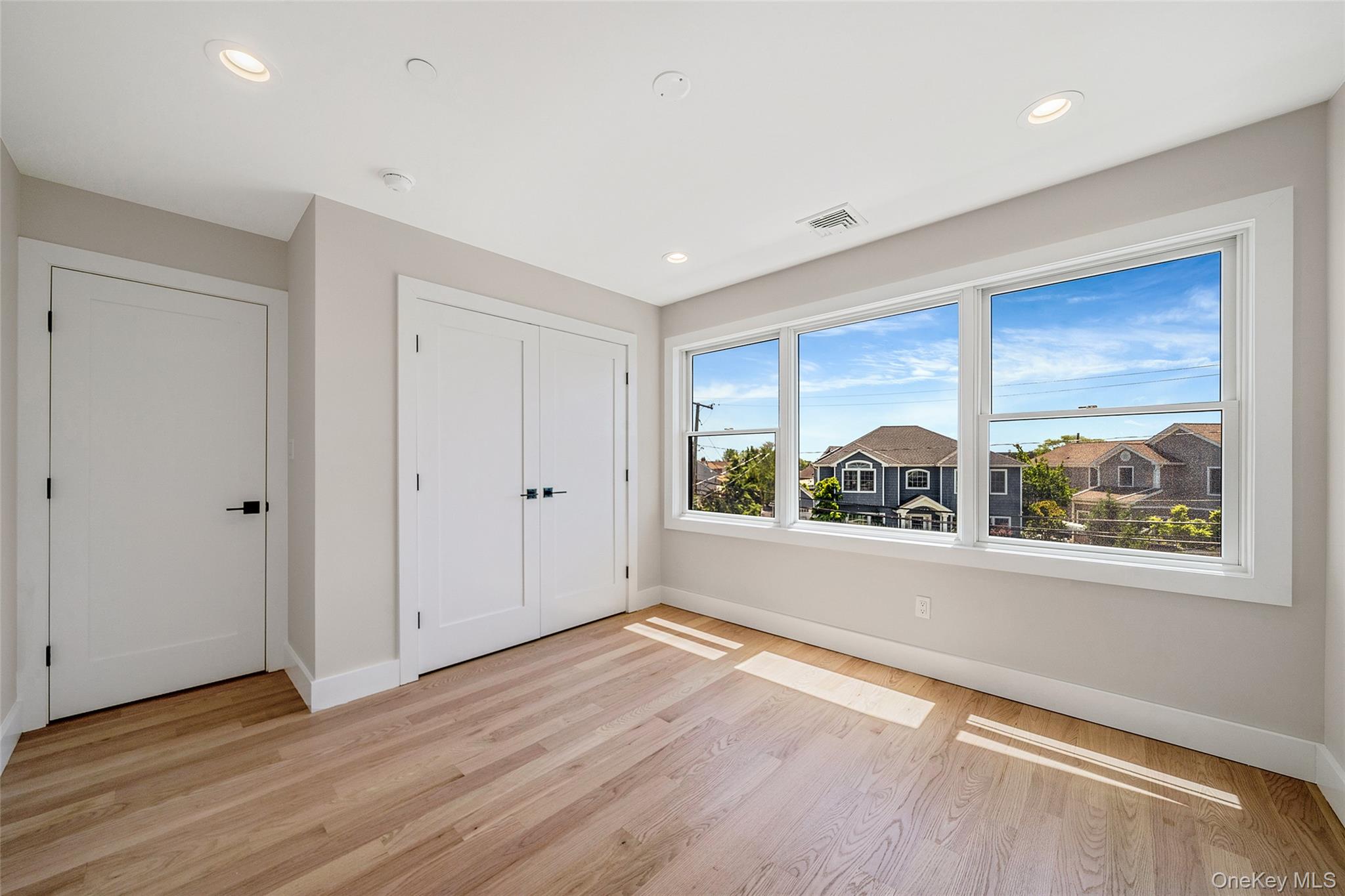237 Mott Street Oceanside, NY 11572 - Photo 24 of 41