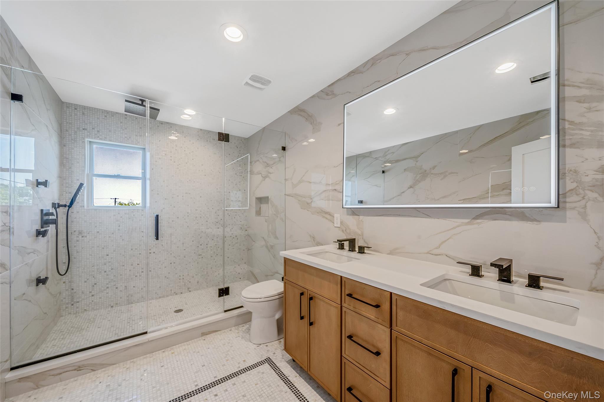 237 Mott Street Oceanside, NY 11572 - Photo 26 of 41
