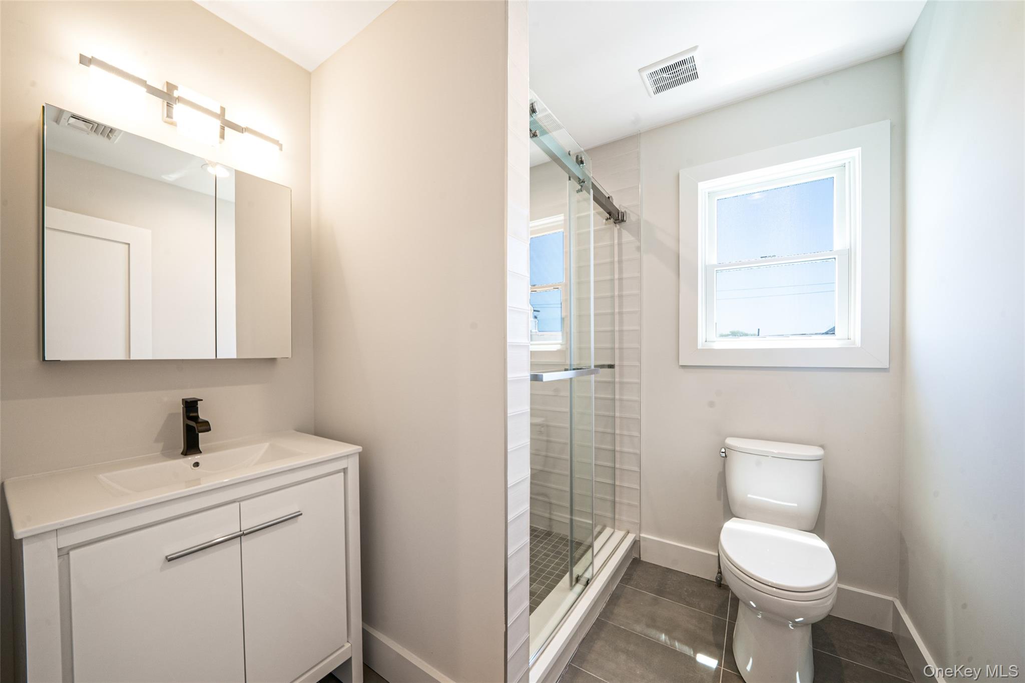 237 Mott Street Oceanside, NY 11572 - Photo 28 of 41