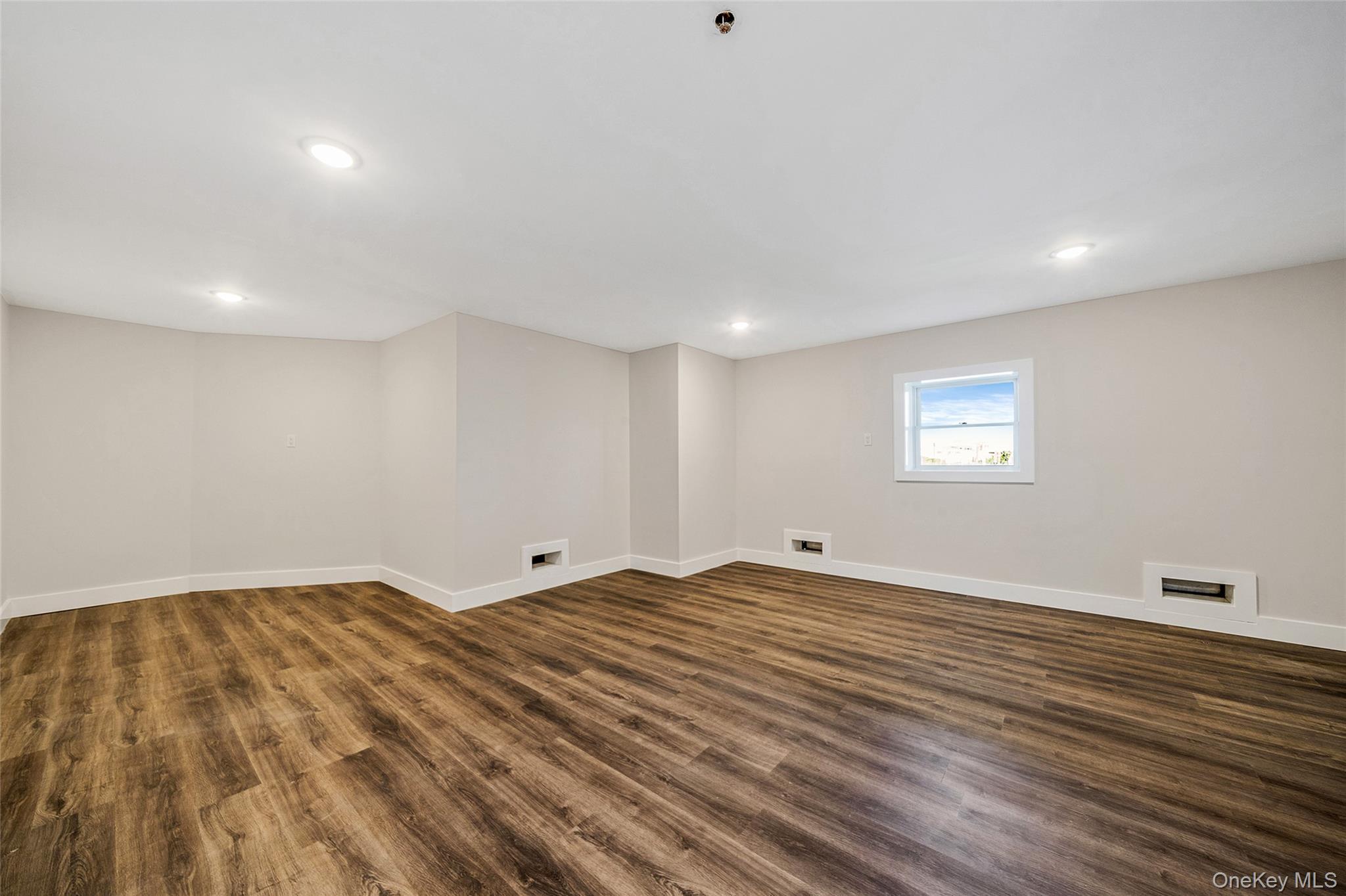 237 Mott Street Oceanside, NY 11572 - Photo 30 of 41