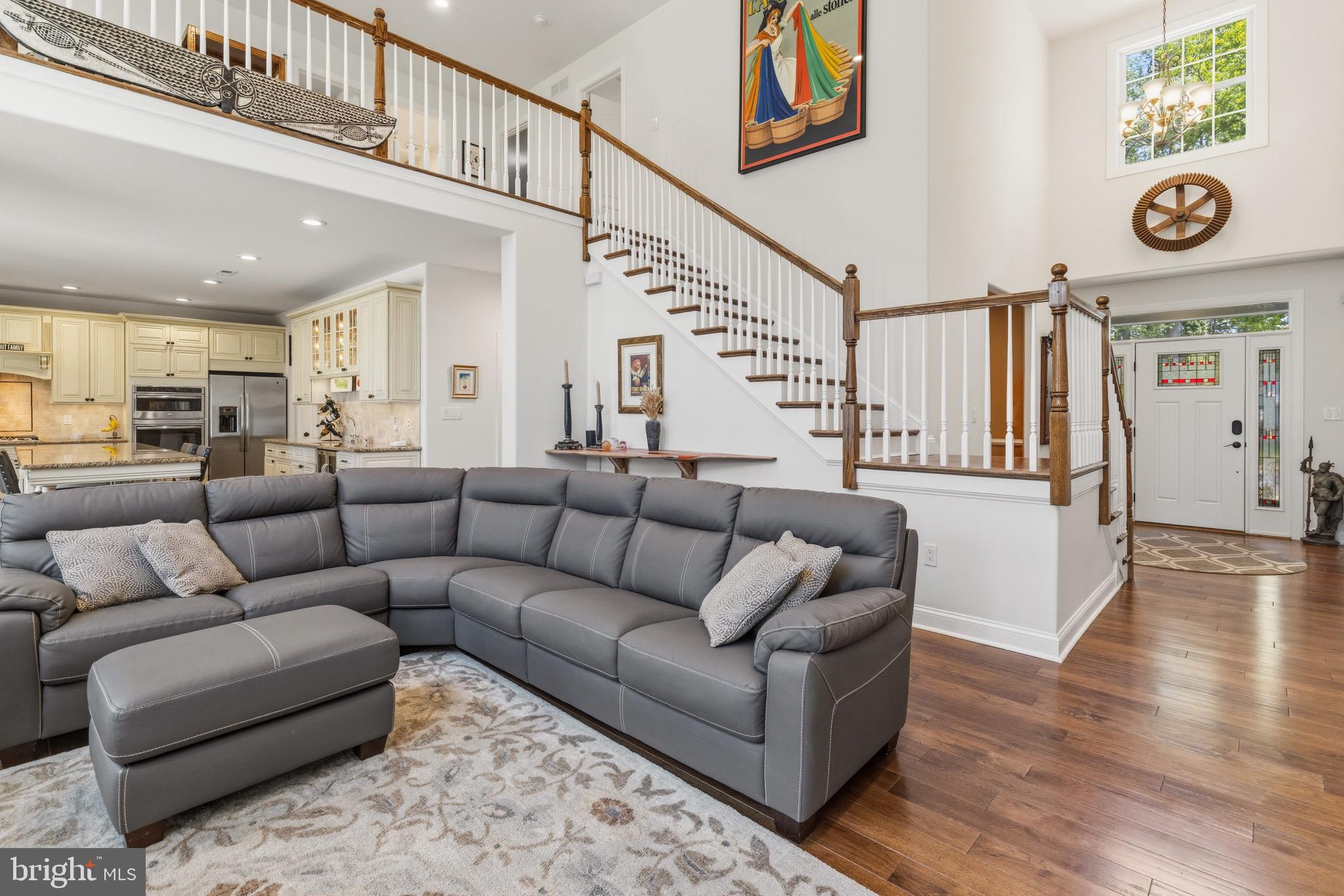 1086 Kingsley Road Rydal, PA 19046 - Photo 8 of 58 Living Room
