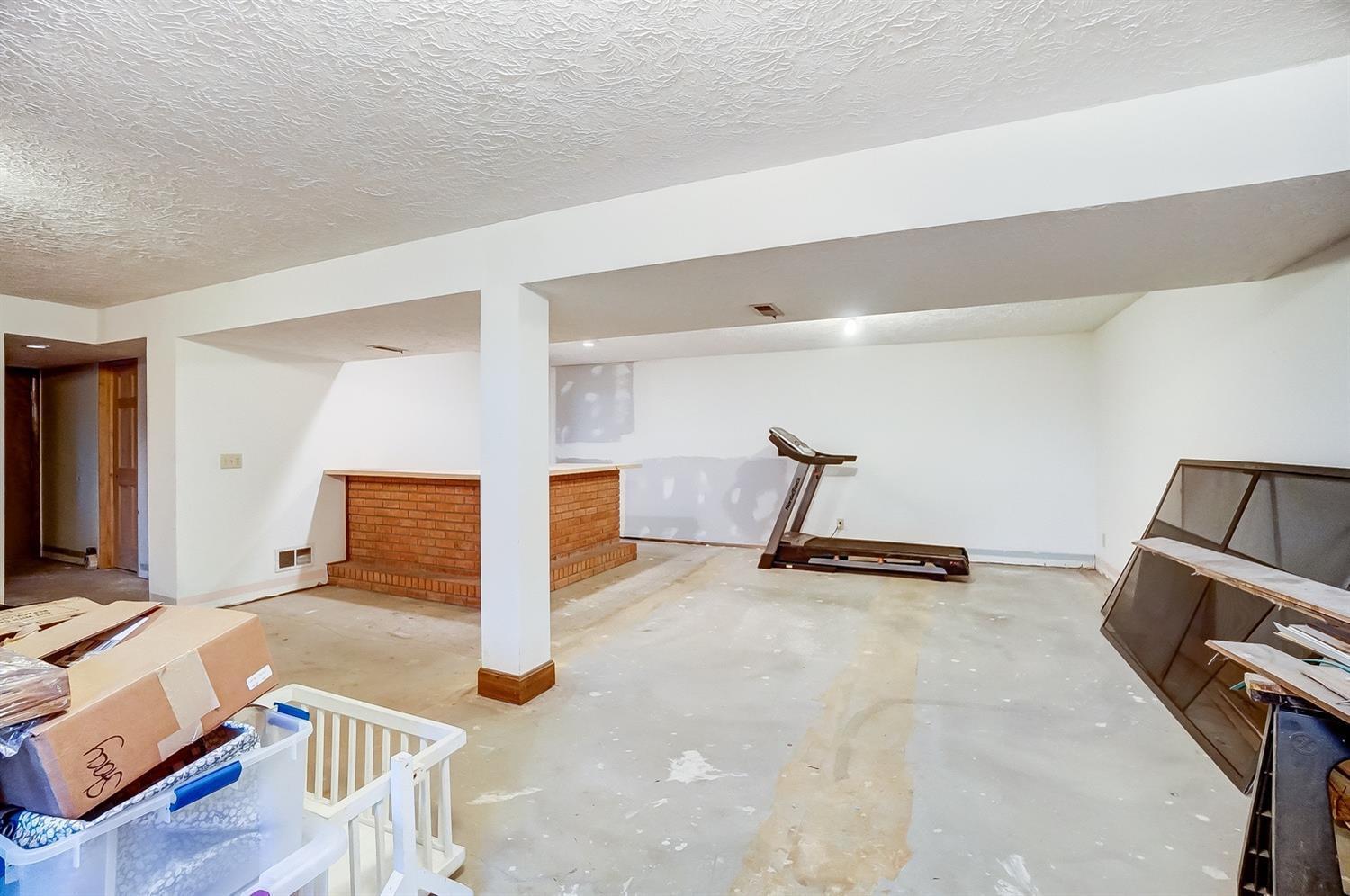 6231 Daleview Road Cincinnati, OH 45247 - Photo 22 of 28