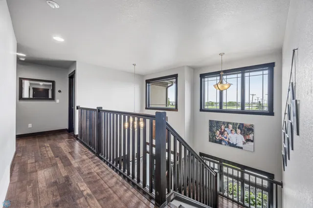 $864,995 | 120 Lindsey Court, Mapleton, ND 58059