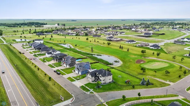 $864,995 | 120 Lindsey Court, Mapleton, ND 58059