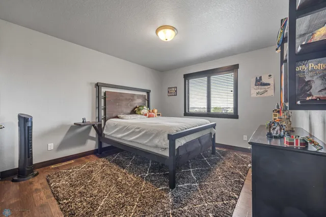 $864,995 | 120 Lindsey Court, Mapleton, ND 58059