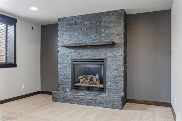 $864,995 | 120 Lindsey Court, Mapleton, ND 58059