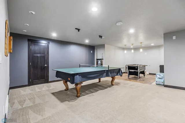 $864,995 | 120 Lindsey Court, Mapleton, ND 58059