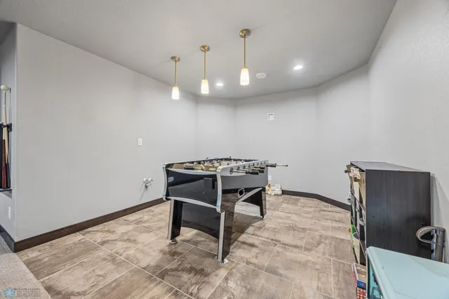 $864,995 | 120 Lindsey Court, Mapleton, ND 58059