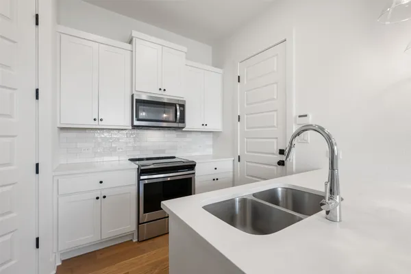 $1,795 | 212 East 20th Street, Unit 212, Georgetown, TX 78626