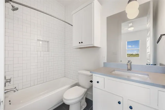 $1,850 | 308 East 20th Street, Unit 308, Georgetown, TX 78626