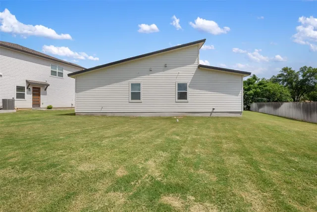 $1,850 | 308 East 20th Street, Unit 308, Georgetown, TX 78626