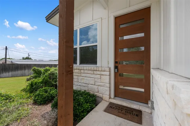 $1,850 | 308 East 20th Street, Unit 308, Georgetown, TX 78626
