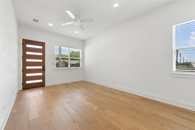 $1,850 | 308 East 20th Street, Unit 308, Georgetown, TX 78626