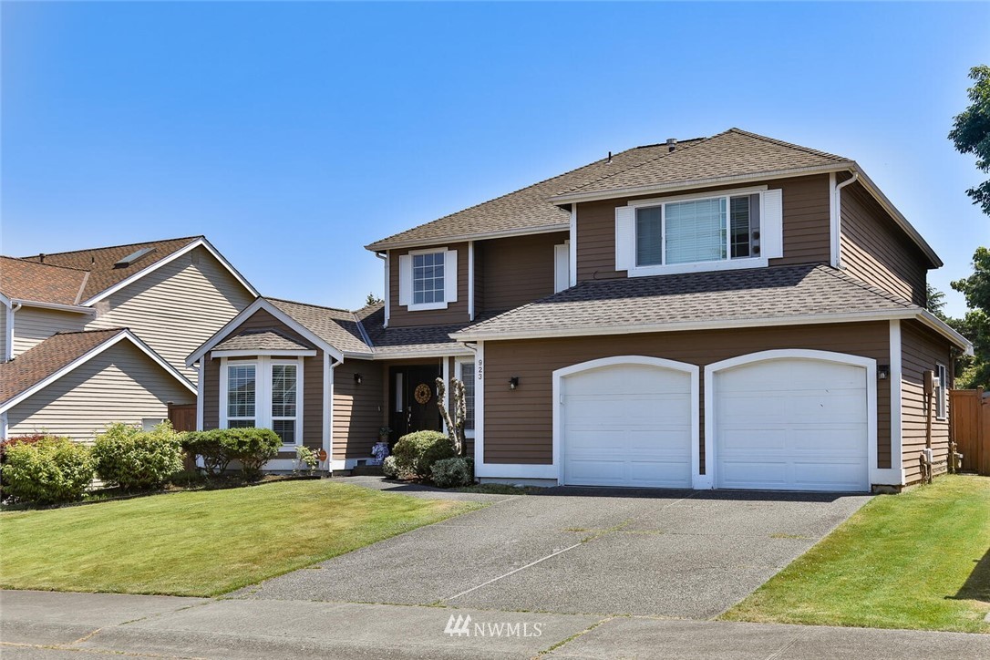 923 Southwest 344th Place Federal Way, WA 98023 - Photo 2 of 34