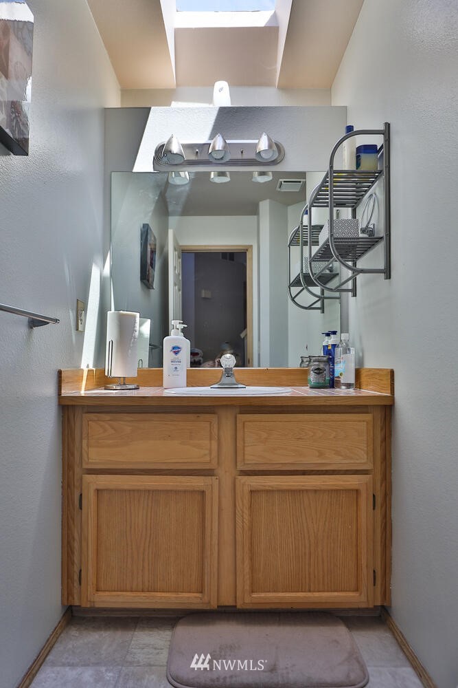 923 Southwest 344th Place Federal Way, WA 98023 - Photo 17 of 34