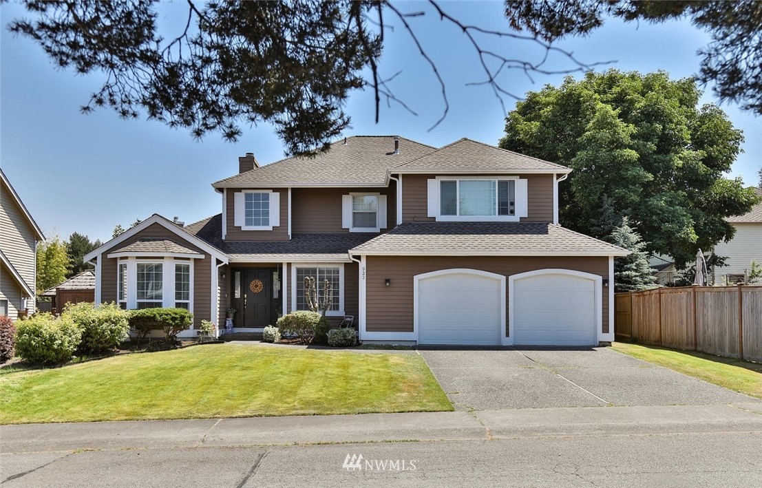 923 Southwest 344th Place Federal Way, WA 98023 - Photo 3 of 34
