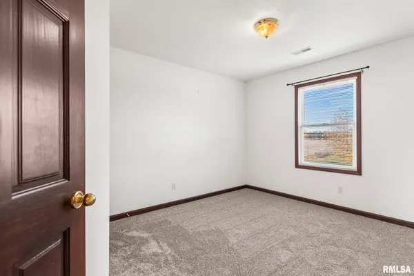 $455,000 | 7713 West Outer Road, Sherman, IL 62684