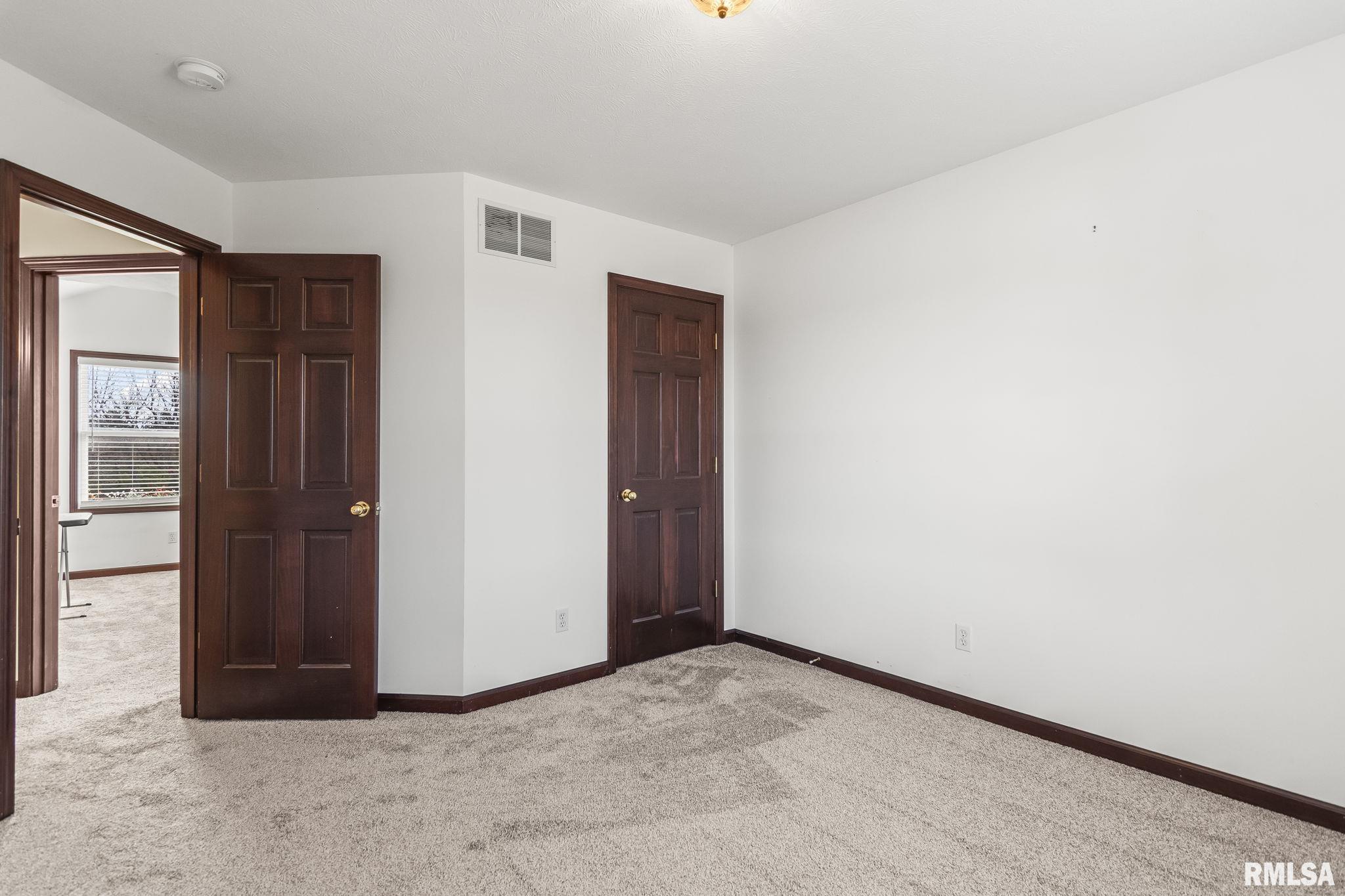 7713 West Outer Road Sherman, IL 62684 - Photo 29 of 41