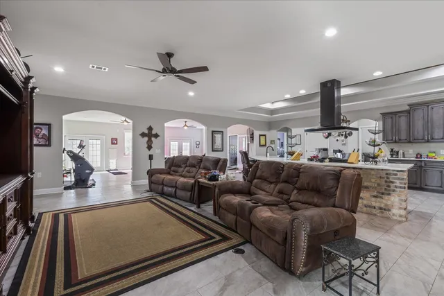 $685,500 | 479 Northwest Appaloosa Way, Madison, FL 32340