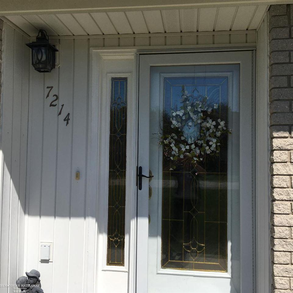 7214 Flamingo Road Algonac, MI 48001 - Photo 2 of 42