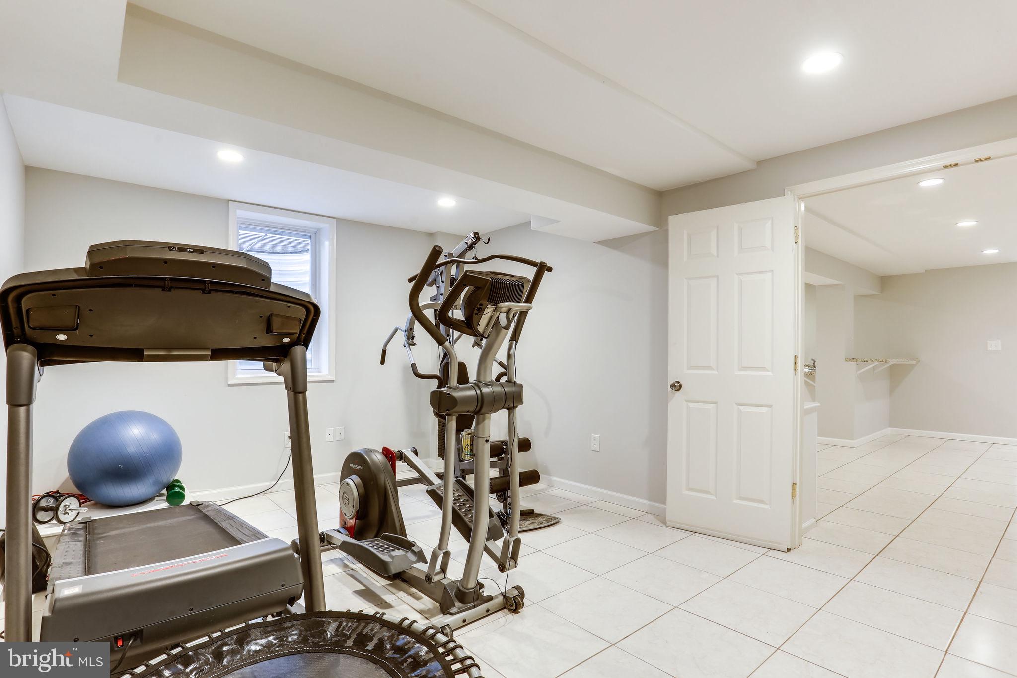 705 Ridge Drive McLean, VA 22101 - Photo 36 of 41 Bedroom #5/Exercise Room (Lower Level)